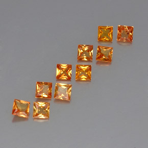 カラットの天然イエローオレンジサファイア（3×3 mm・四角）