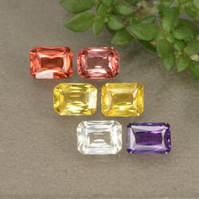 1.55カラットの天然マルチカラーサファイア（4.1×3.1 mm・エメラルドカット）