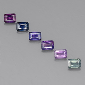 カラットの天然マルチカラーサファイア（4.1×3 mm・エメラルドカット）