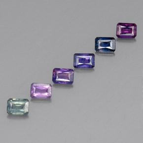 カラットの天然マルチカラーサファイア（4.1×3 mm・エメラルドカット）