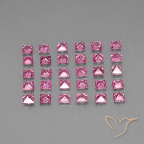 Shop natural 4.49ct ミディアムピンク サファイア gems, 四角形, from マダガスカル at GemSelect. In stock, global shipping!