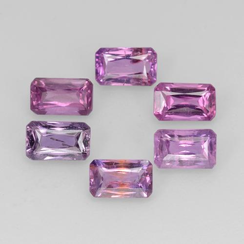 2.16カラットの天然マルチカラーサファイア（5×3 mm・エメラルドカット）