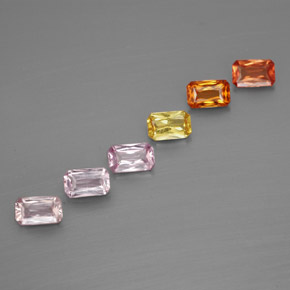 カラットの天然マルチカラーサファイア（4.9×3 mm・エメラルドカット）