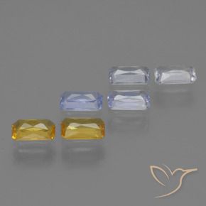 2.11カラットの天然マルチカラーサファイア（5.1×3.1 mm・エメラルドカット）
