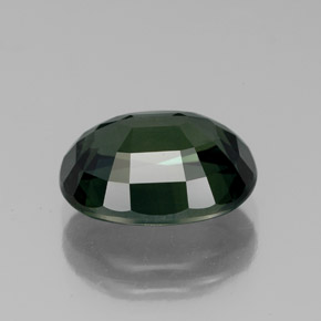 4.29カラットの天然青みがかった緑サファイア（10.7×8.3 mm・オーバルカット）