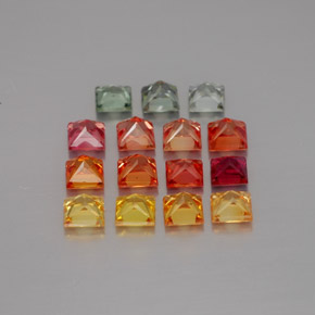 カラットの天然マルチカラーサファイア（3.4×3.3 mm・四角）