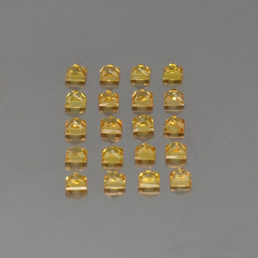 カラットの天然ゴールデンイエローサファイア（2.8×2.8 mm・四角）