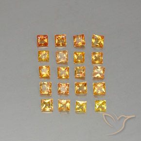 2.50カラットの天然Apricot Orange サファイア（2.6×2.6 mm・四角）
