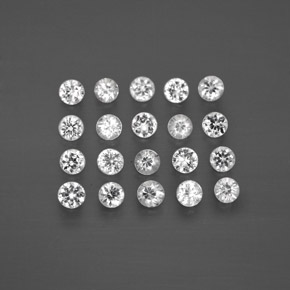 カラットの天然ホワイトサファイア（2.31 mm・ラウンドカット）
