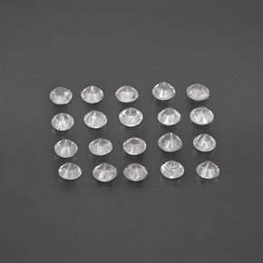 カラットの天然ホワイトサファイア（2.31 mm・ラウンドカット）