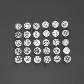 カラットの天然ホワイトサファイア（2.28 mm・ラウンドカット）