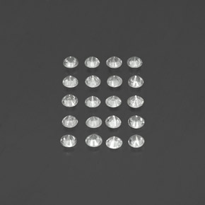 カラットの天然ホワイトサファイア（3.00 mm・ラウンドカット）