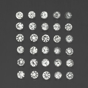 カラットの天然ホワイトサファイア（2.18 mm・ラウンドカット）