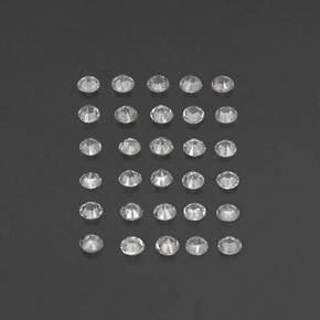 カラットの天然ホワイトサファイア（2.24 mm・ラウンドカット）