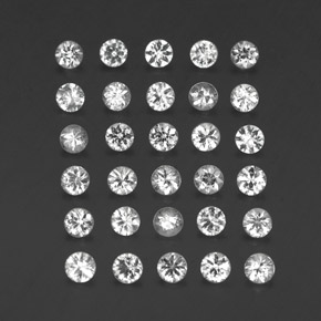 カラットの天然ホワイトサファイア（2.36 mm・ラウンドカット）