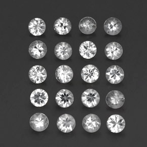 3.19カラットの天然ホワイトサファイア（3.24 mm・ラウンドカット）