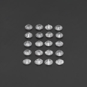 カラットの天然ホワイトサファイア（3.12 mm・ラウンドカット）
