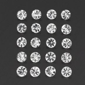 カラットの天然ホワイトサファイア（3.16 mm・ラウンドカット）
