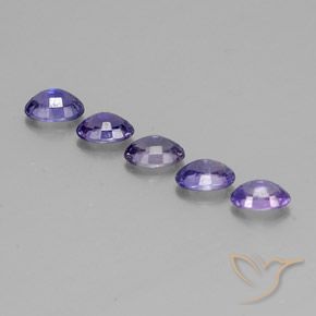 2.89カラットの天然マルチカラーサファイア（5.9×4.1 mm・オーバルカット）