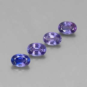 カラットの天然バイオレットブルーサファイア（6×4.2 mm・オーバルカット）