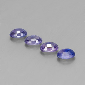 カラットの天然バイオレットブルーサファイア（6×4.2 mm・オーバルカット）