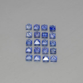 カラットの天然ブルーサファイア（2.9×2.9 mm・四角）