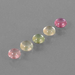 カラットの天然マルチカラーサファイア（3.95 mm・ラウンドカット）