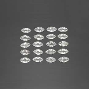 カラットの天然ホワイトサファイア（4.7×2.5 mm・マーキス）