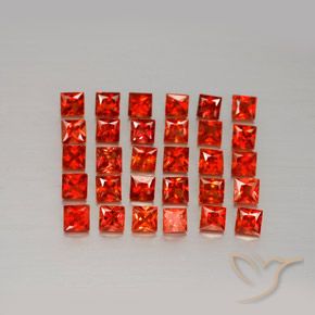 2.51カラットの天然明るい赤サファイア（2.3×2.3 mm・四角）