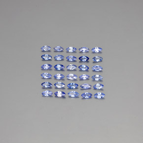 2.11カラットの天然ブルーサファイア（3.8×2.1 mm・マーキス）
