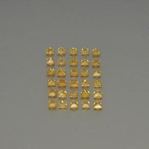 3.56カラットの天然イエローサファイア（2.5×2.5 mm・四角）