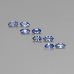 カラットの天然ブルーサファイア（4.5×2.3 mm・マーキス）