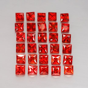 カラットの天然レッドオレンジサファイア（2.7×2.7 mm・四角）