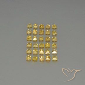 3.51カラットの天然ゴールデンサファイア（2.7×2.7 mm・四角）