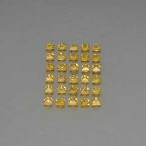 カラットの天然ゴールデンイエローサファイア（2.7×2.7 mm・四角）