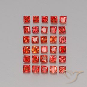 2.84カラットの天然濃い赤サファイア（2.4×2.3 mm・四角）
