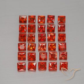3.67カラットの天然ファイアレッドサファイア（2.7×2.7 mm・四角）