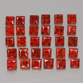 カラットの天然レッドオレンジサファイア（2.6×2.5 mm・四角）