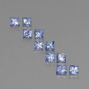 2.44カラットの天然ブルーサファイア（3.2×3.2 mm・四角）