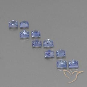 2.51カラットの天然ライトブルーサファイア（3.3×3.3 mm・四角）
