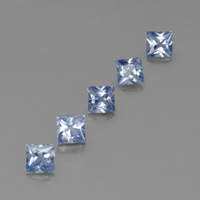 カラットの天然ブルーサファイア（3.7×3.7 mm・四角）