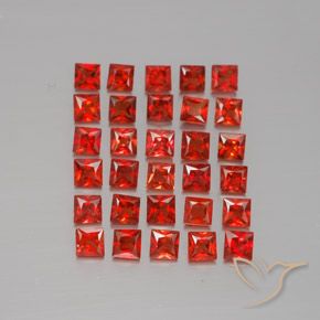 2.66カラットの天然ファイアレッドサファイア（2.3×2.3 mm・四角）