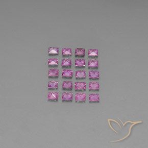 2.59カラットの天然ピンクがかった紫サファイア（2.9×2.9 mm・四角）