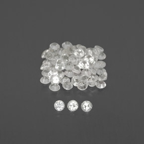 カラットの天然ホワイトサファイア（1.50 mm・ラウンドカット）