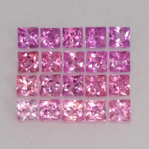 2.29カラットの天然マルチカラーサファイア（2.6×2.6 mm・四角）