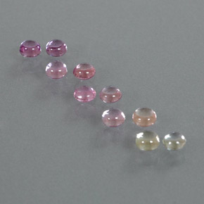 1.98カラットの天然マルチカラーサファイア（3.20 mm・ラウンドカット）