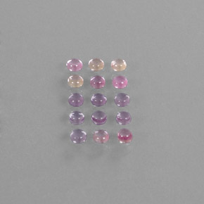 2.73カラットの天然マルチカラーサファイア（3.02 mm・ラウンドカット）