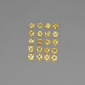 カラットの天然ゴールデンイエローサファイア（2.4×2.4 mm・四角）