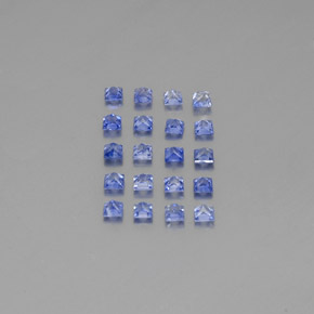 1.63カラットの天然ディープブルーサファイア（2.2×2.2 mm・四角）