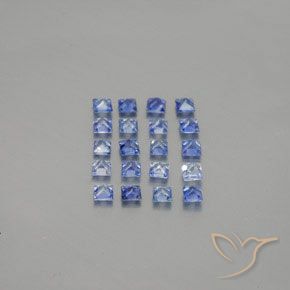 1.57カラットの天然ミディアムダークブルーサファイア（2.2×2.2 mm・四角）